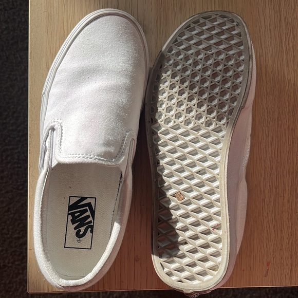 White VANS - Picture 3 of 5